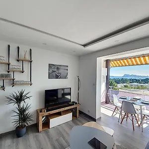 Vue Mer De La Baie Des Anges Avec Garage La Ciotat
